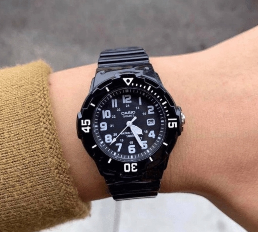 Reloj Casio LRW-200H